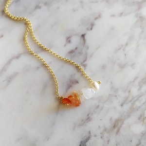 Venus / Raw rose quartz, carnelian & pearl necklace / Raw Gemstone delicate necklace image 1