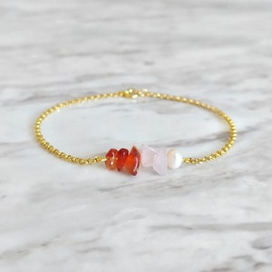 Venus / Rauwe rozenkwarts, carneool en parelarmband / Rauwe edelsteen delicate armband / Enkelband