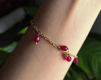Pulsera de semillas de granada de oro y granate: Persephone Jewelry