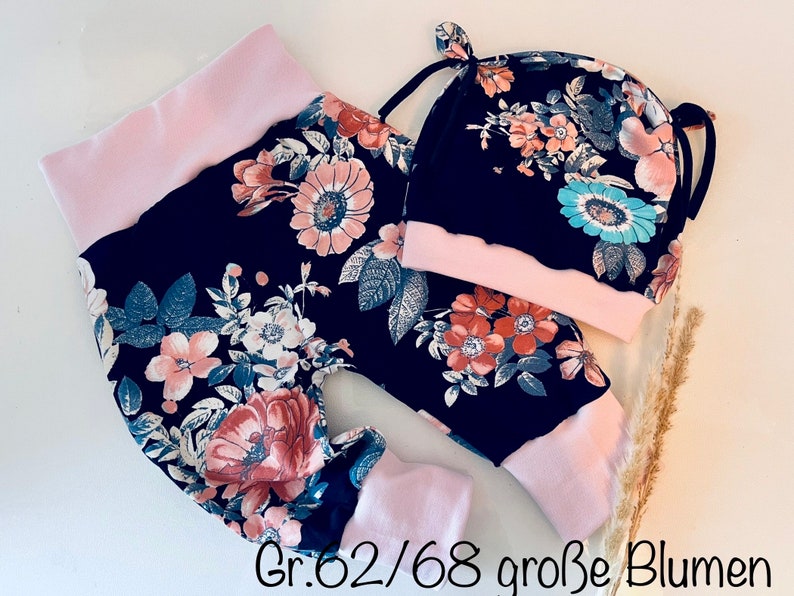 Baby Erstlings Set Blumen blau zart rosa Pumphose Mütze Mitwachshose Neugeborenen Geschenk Geburt Taufe Geschenkset Mädchen Bild 3