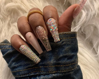 Pink Press on nails| Pink glittery nails| Ballerina coffin nails