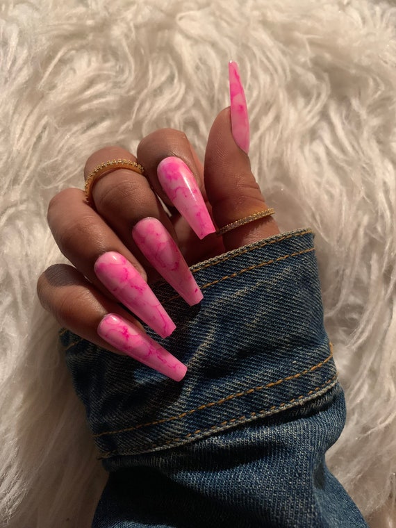 The NailzStation Glossy Light Pink Marble Print Fake Nails/In Coffin (Pack  of 12) - Price in India, Buy The NailzStation Glossy Light Pink Marble  Print Fake Nails/In Coffin (Pack of 12) Online