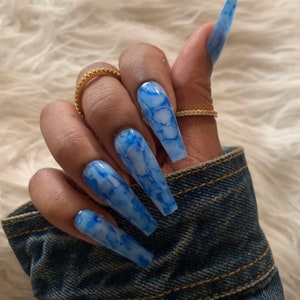 Blue marble press on nails