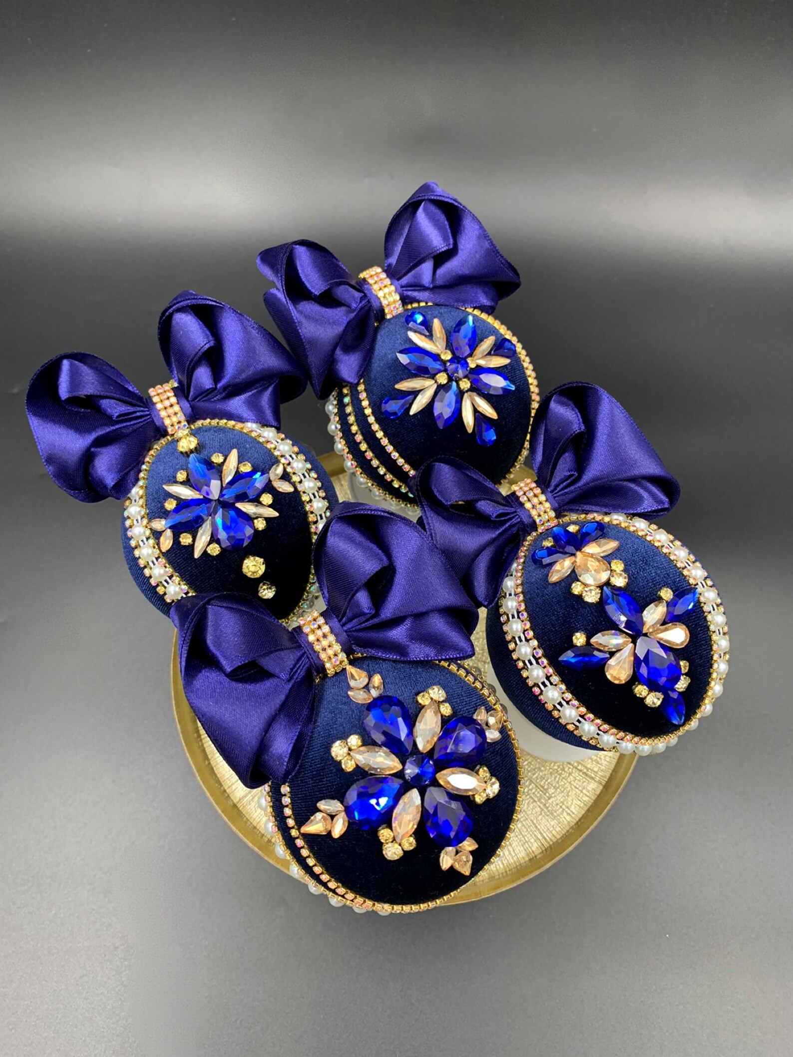 XL Navy Ruffles Bauble