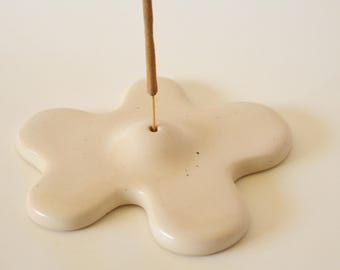 Blob Incense Holder in Cream | Handmade Incense Burner for Japandi & Mid Century Modern Decor