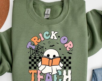 Halloween Teacher T-Shirt, Trick Or Teach Shirt, Spooky Teacher Gift, Funny Halloween Tee, Fall Teacher Shirt, Teacher Appreciation Gift,H5