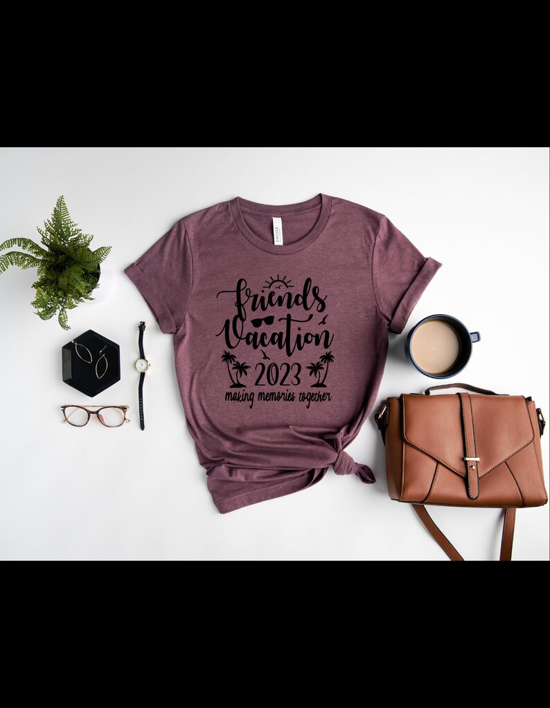 Friends Trip Shirt, Travel Lover Shirt, Girls Vacation Shirt,Friends Vacation 2023 Shirt,Travel Lover Shirt, Best Friends Gift T-Shirt,PR330 bild 2
