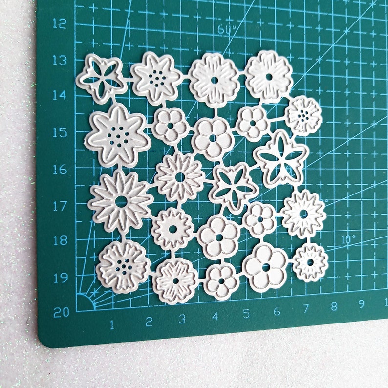 Mini Flower Dies 22 Flowers 22 Pieces Mini Flower Die Set Etsy