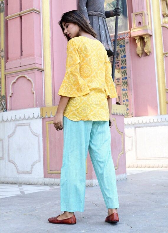 Mint Green Embroidered Short Kurta Set Design by Archana Shah at Pernia's  Pop Up Shop 2024