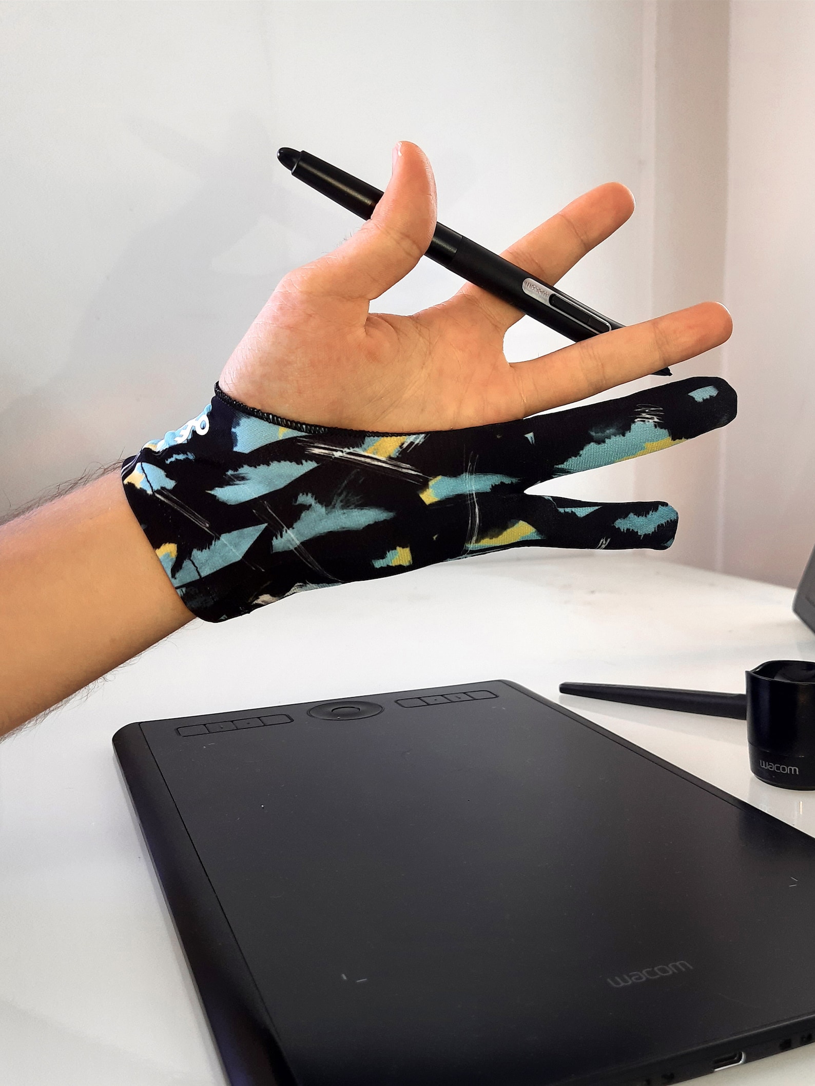 Digital Artist Glove l Artist Gift Tablet Glove l Drawing Etsy