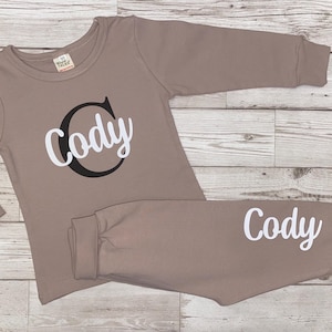 Kids Unisex Personalised Loungewear Tracksuit Set | Cuffed Joggers Personalised Luxury Kids Toddler Older Kids Loungewear Tracksuit Outfit.