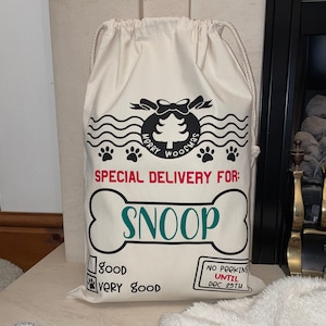 Christmas Personalised Pet Santa Sacks | Dog Paw Xmas Gift | Christmas Pet Stocking Filler Sack | Santa Sack for Dogs Pets.