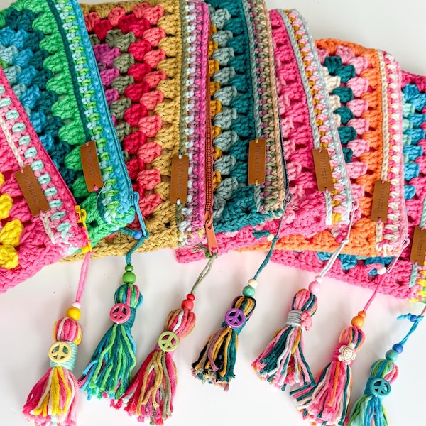 Hippie crochet bag! Cosmetics, pens, crochet hooks and much more, in boho style! READY TO SHIP!