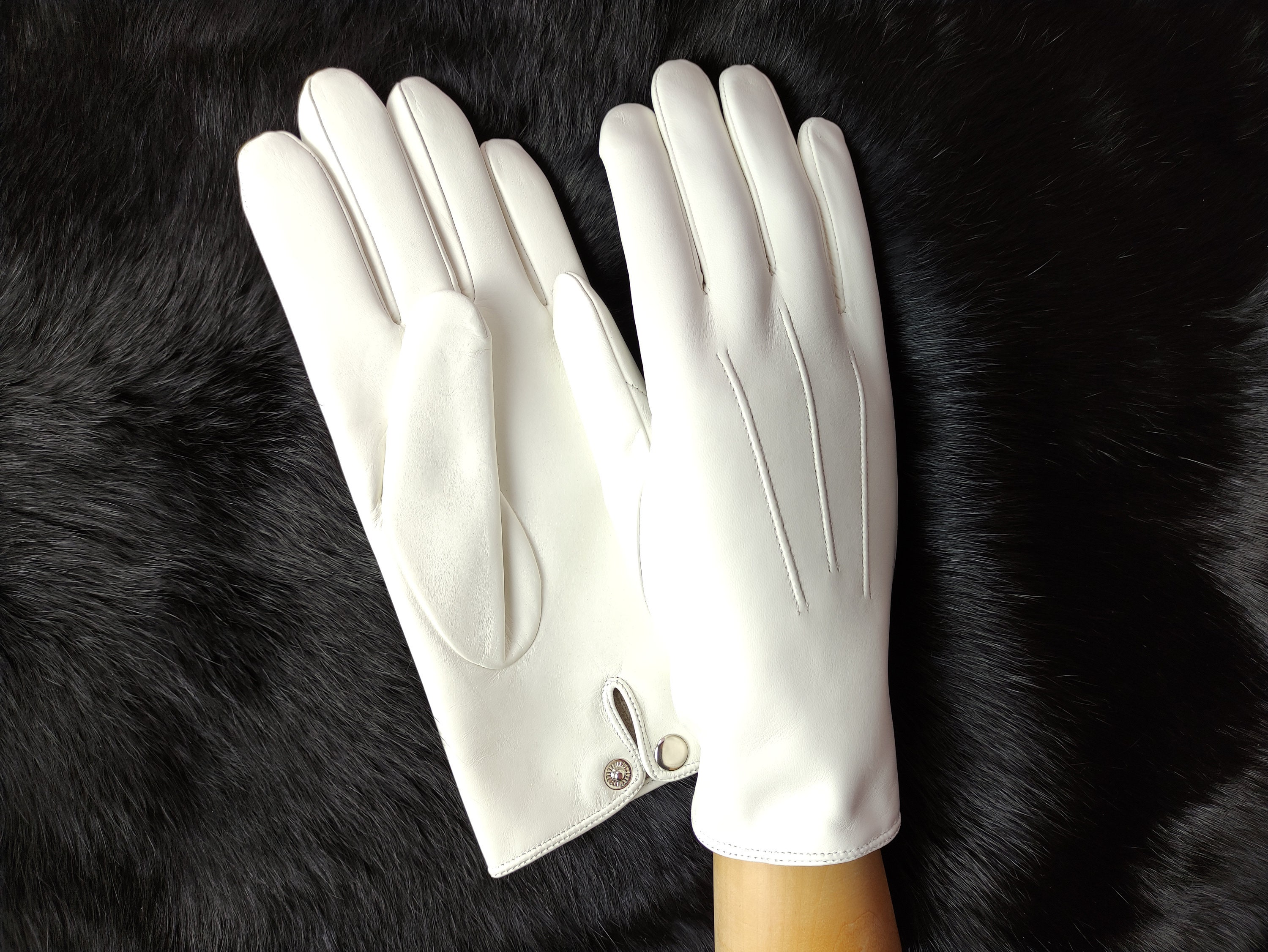 silk lined leather gloves