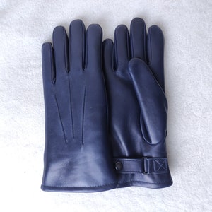 Black fur-lined men's leather gloves Handmade Men Gloves Genuine leather gloves Best gift for boyfriend Sheep fur Warm winter gloves Drive