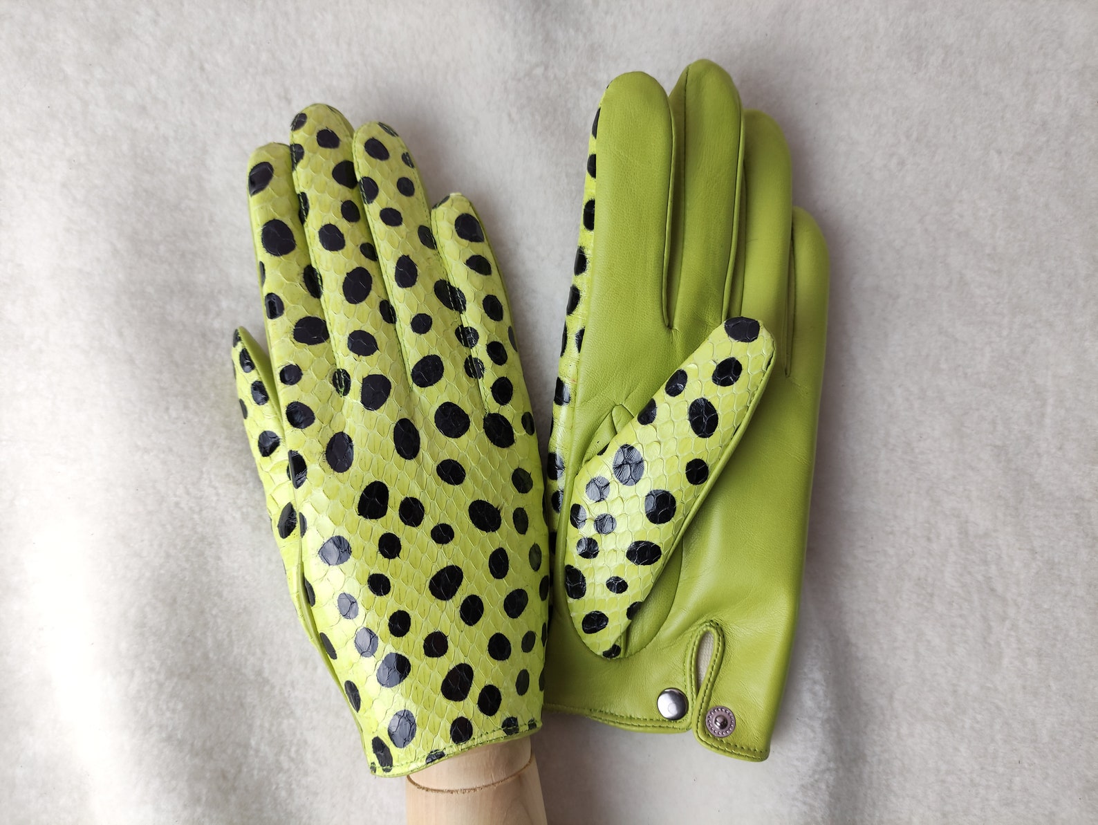 Silklined Snakeskin Gloves in Gift Box Handmade Ladies Gloves Etsy UK