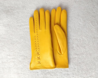 Fur Lined Leather Gloves, Handmade Ladies Gloves, Elegant Winter Warmth