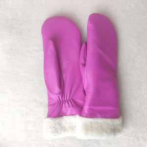 Fur-lined leather mittens Handmade Ladies mittens Genuine leather Best gift for lady Sheep fur Warm winter mittens Purple