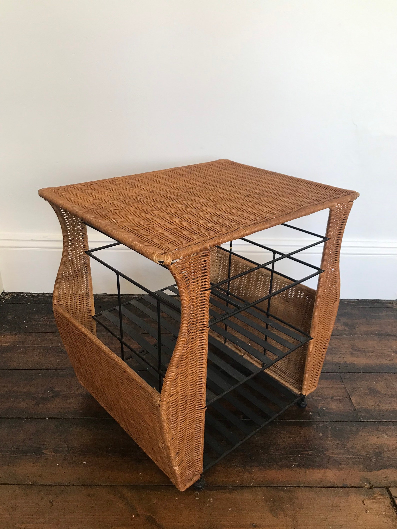 Wavy edge vintage wicker table with metal frame and woven top Etsy