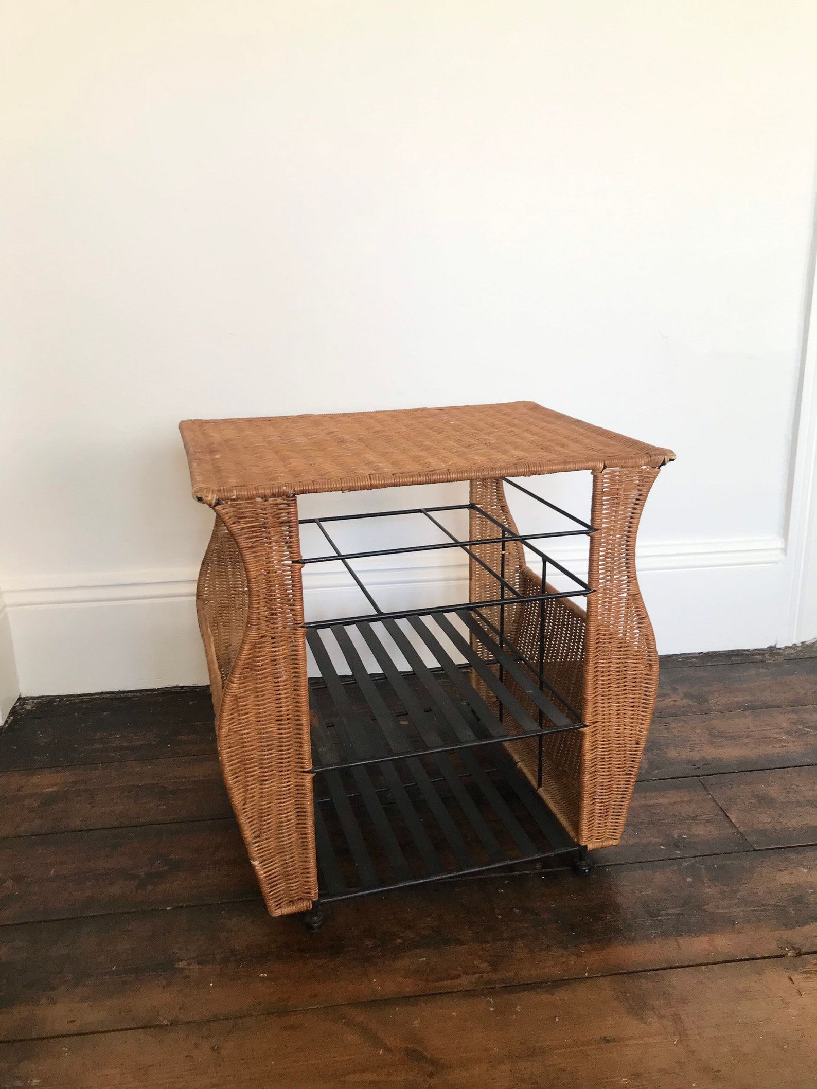 Wavy edge vintage wicker table with metal frame and woven top Etsy