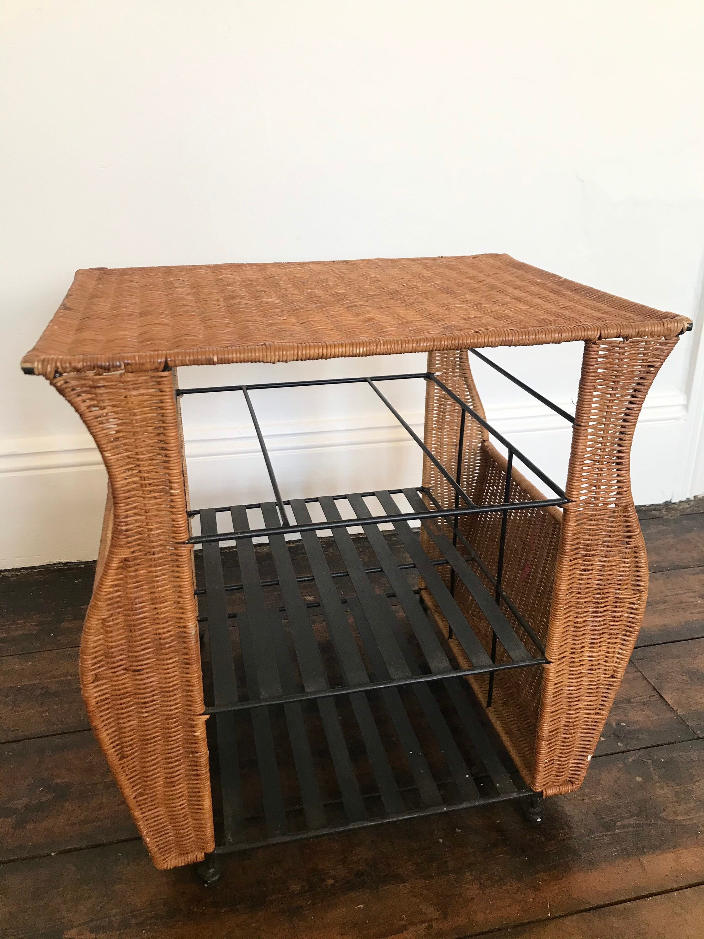 Wavy edge vintage wicker table with metal frame and woven top Etsy