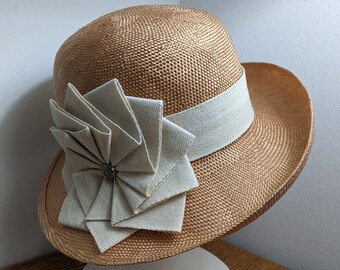 Peach pink sisal straw cloche hat "Wies"