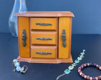 Old Fashioned Vintage Wooden Jewelry Box. Asian Motif. Various Drawers for Storage. Perfect Jewellery Organizer. Trinket,Small Accessory Box