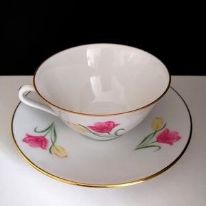 3 Beautiful Vintage Tea/Coffee Cup and Saucer. A Creation from Limoges France, Floral Motif with Stunning Colors. Matching Cups and Saucers