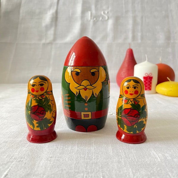 3 ensemble de poupées matriochka enchanteresses, ensemble de poupées russes vintage, décor de motif de Noël Matryoshka. Décoration de maison russe, ornement de Noël