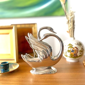 Portacartas de metal vintage, estante para cartas de cromo plateado, soporte para cartas con forma de cisne, accesorio decorativo de escritorio, organizador de cartas de oficina, elegante