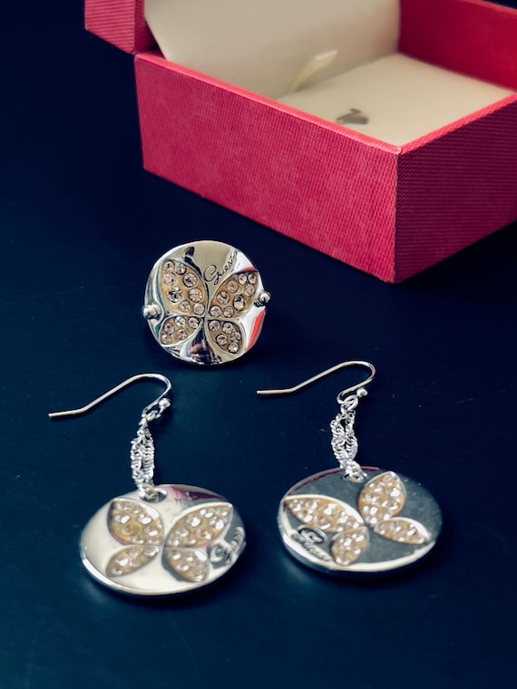 Guess Accessories Set of Earrings and Ring Butterfly Motif With