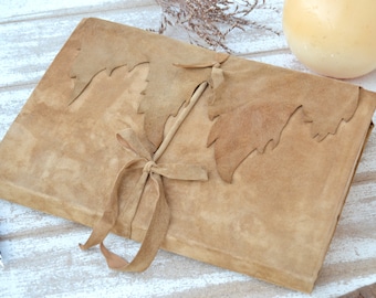Handmade Large Genuine Leather Journal - Tan Color Junk Journal with Aged Pages - Vintage Distressed Leather Notebook - Diary - Tie Closure