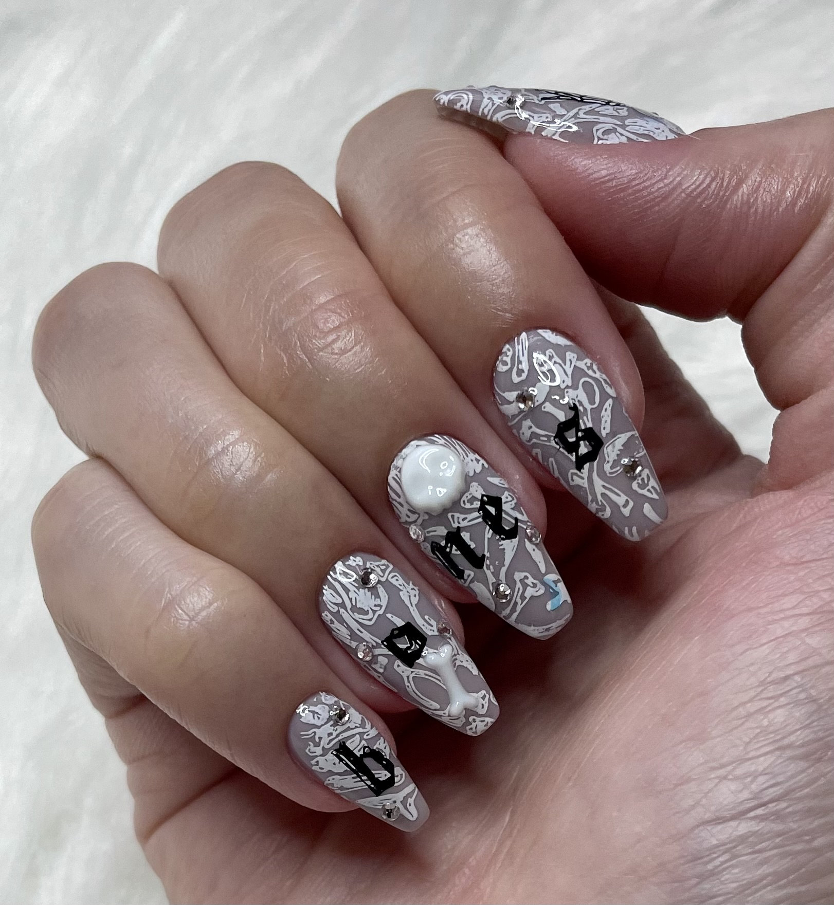 Lurrose Halloween Nagelstrass-Set - 10 Stück Skelett-Aufkleber Mit Kristallsteinchen Für Nail Art