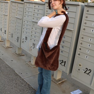 Fluffy Brown Tote Bag - Classic 90&#39;S Tote Bag