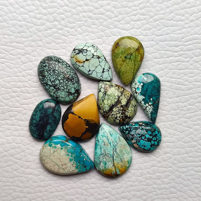 All photo click by professional photographer. we are capture images in natural sunlight, there may be small difference in real quality and image but we ensure you that the real quality is better than photos.Stone Size/weight Described in Description.