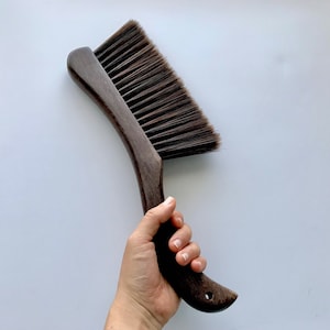 Dusting Brush Solid Wood for Guzheng, Pipa, Erhu, etc Instruments 古筝琵琶二胡，乐器实木清洁刷