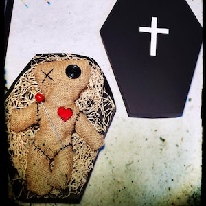 Voodoo Puppe