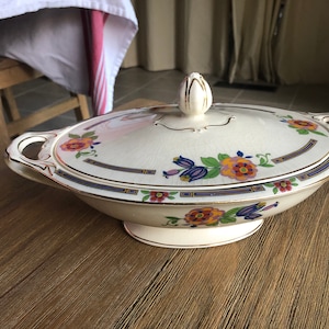 Vintage (antique ?)Meakin Sol tureen
