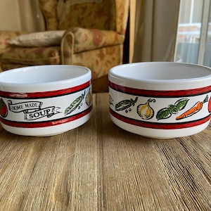 Vintage soup mugs (2)