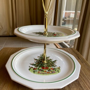 Vintage Pfaltzgraff Christmas tier tray image 4