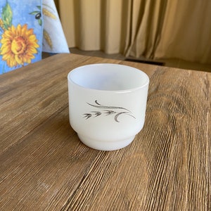 Vintage Anchor Hocking milk glass bowl