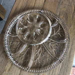 Vintage egg hors d’oeuvre Indiana glass platter