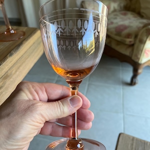 Vintage Pink etched glass wine glasses (6)