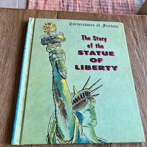Vintage The Story of the Statue of Liberty children’s book