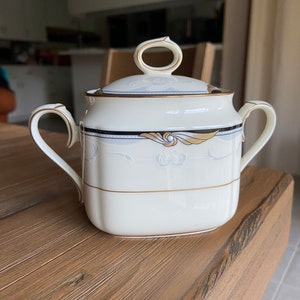 Vintage Noritake Sunswept sugar bowl with lid