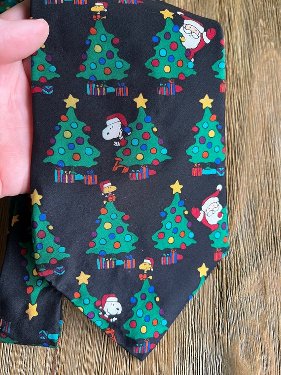 Vintage Snoopy Christmas necktie