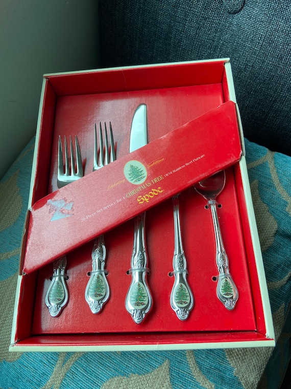 Spode Christmas Tree 20 Piece Flatware in Original Box Israel