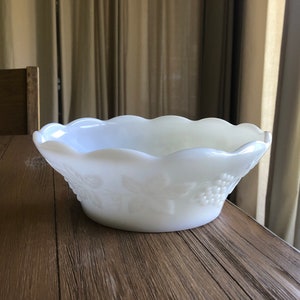 Vintage milk glass fruit bowl