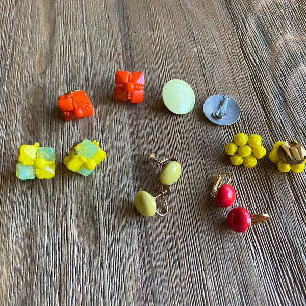 Vintage yellow and orange clip on earrings lot (6)