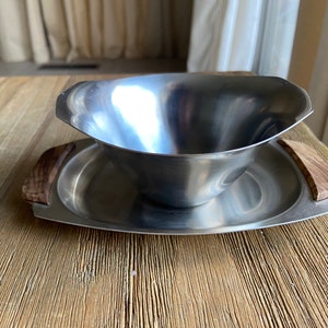 Vintage Monarch mark stainless steel gravy boat